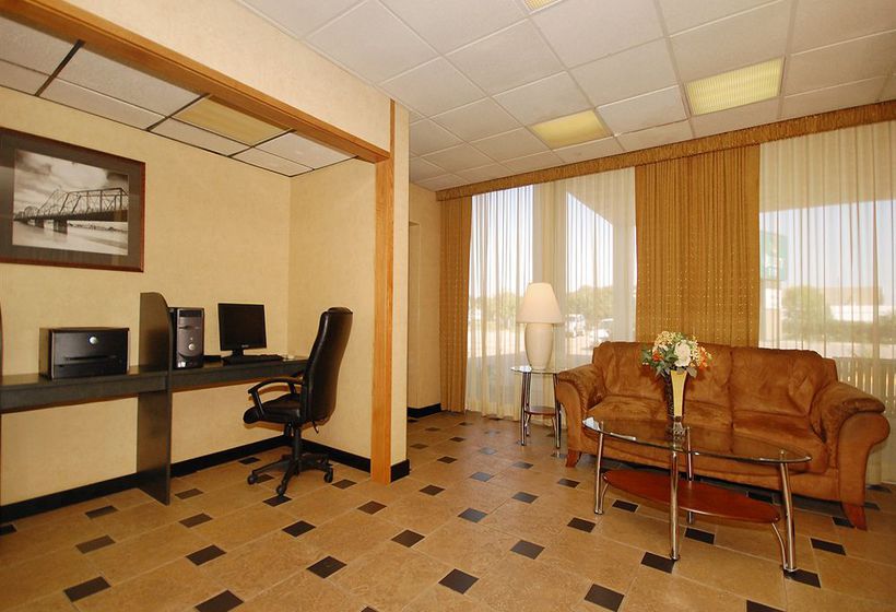 هتل Rodeway Inn & Conference Center