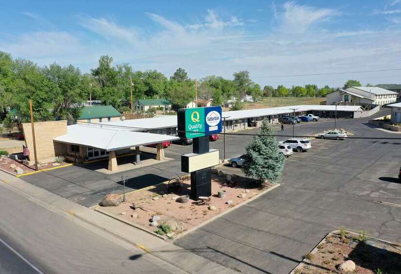 هتل Suburban Studios Near Mesa Verde