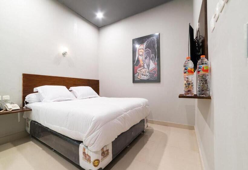 Glamour Hotel And Spa