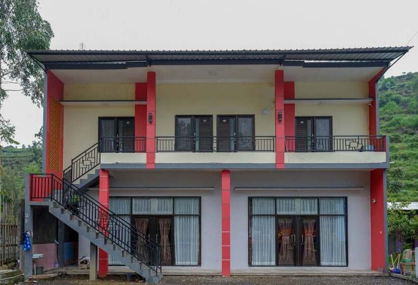 فندق Reddoorz @ Gerbang Dieng Plateau Area