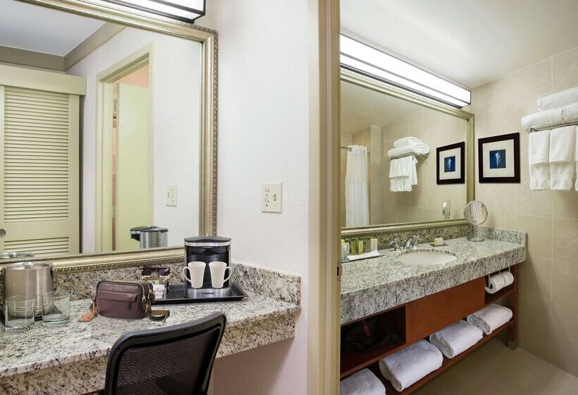 Doubletree By Hilton Hotel Miami Airport & Convention Center