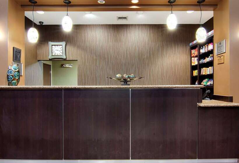 هتل Best Western Plus Seawall Inn & Suites By The Beach