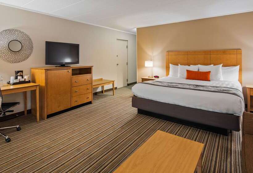 هتل Best Western  Plus Waltham Boston