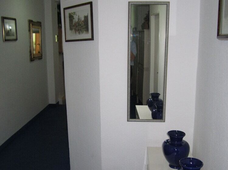 فندق City Kräme Am Römer   Self Check In