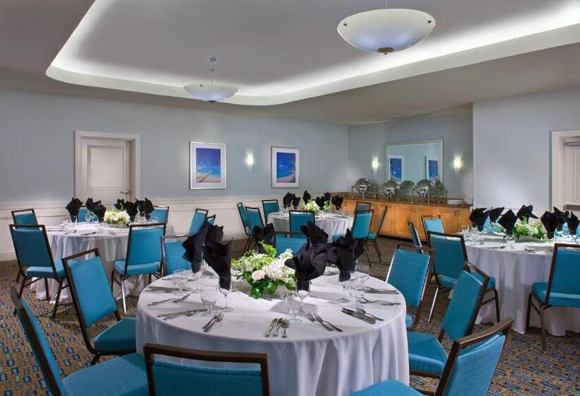 هتل Courtyard By Marriott Sandestin At Grand Boulevard