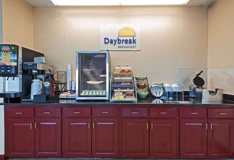 هتل Days Inn By Wyndham Coliseum Montgomery Al