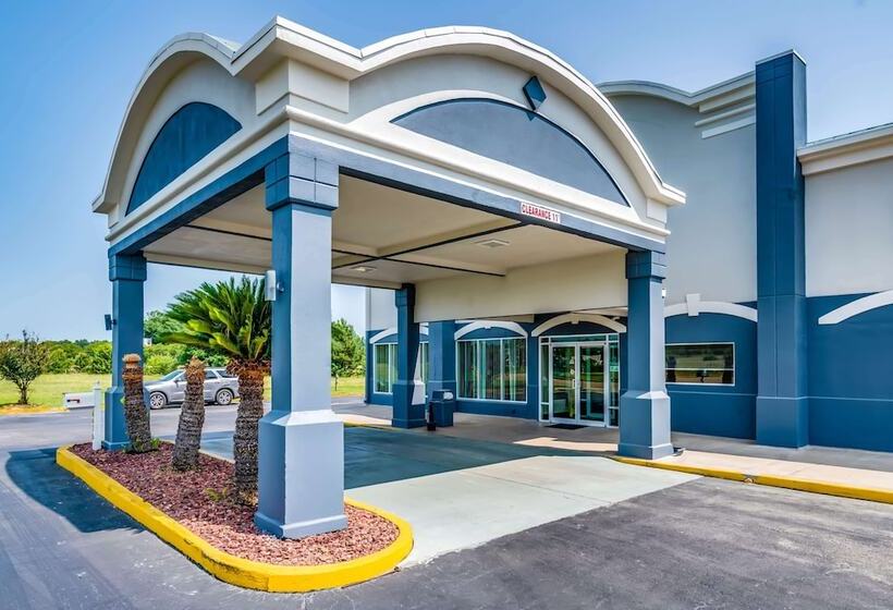 هتل Days Inn By Wyndham Coliseum Montgomery Al