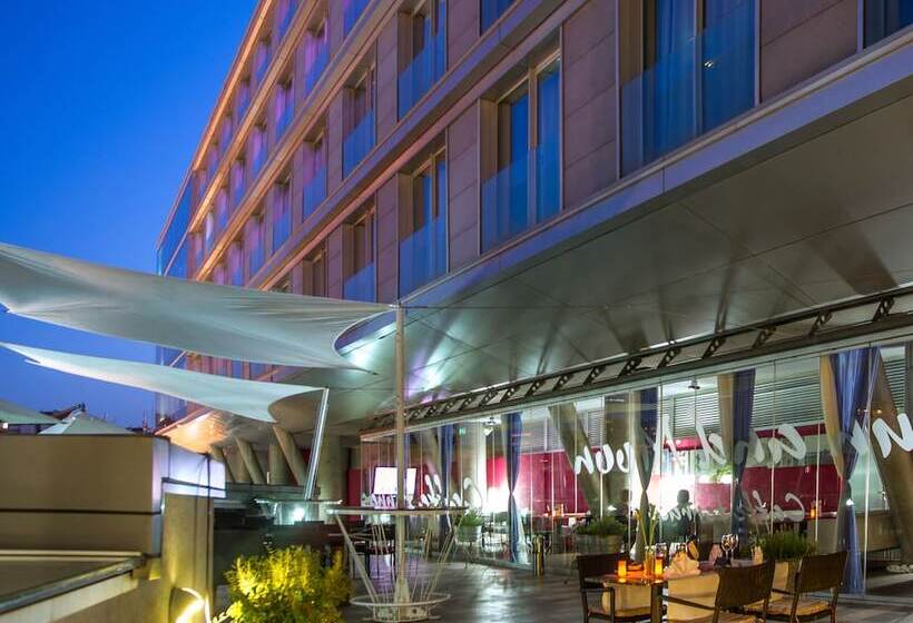 هتل Golden Tulip Zira Belgrade