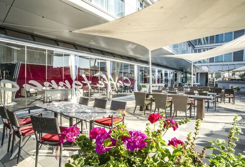 هتل Golden Tulip Zira Belgrade