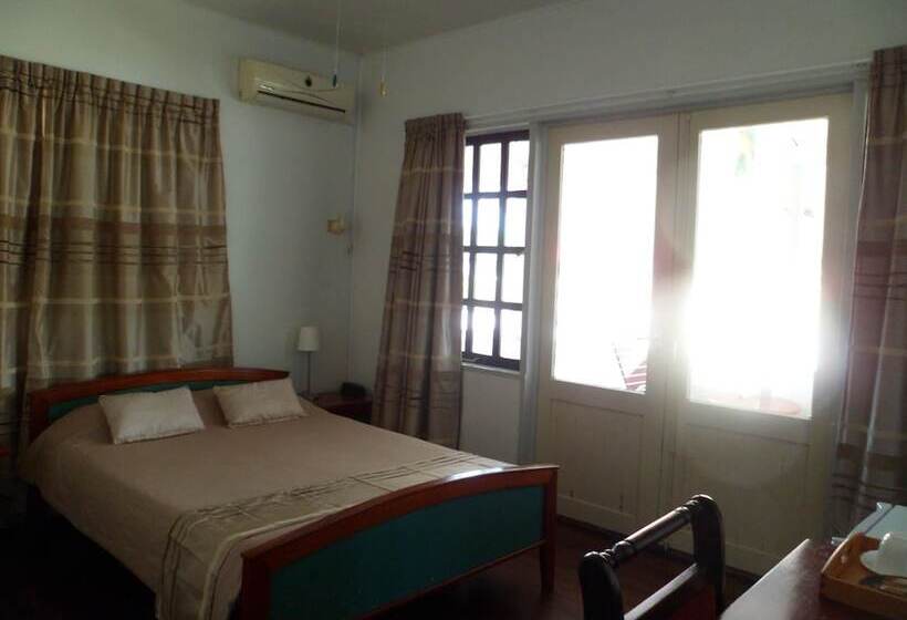 هتل Guesthouse Amice