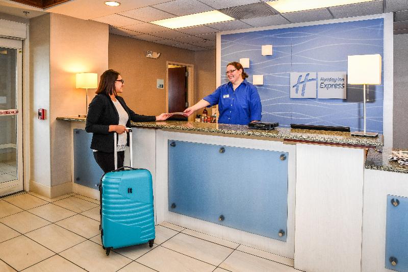 Holiday Inn Express Hotel & Suites   Concord, An Ihg