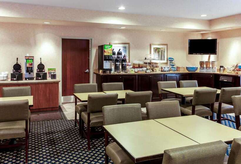 فندق La Quinta By Wyndham Milwaukee Sw New Berlin