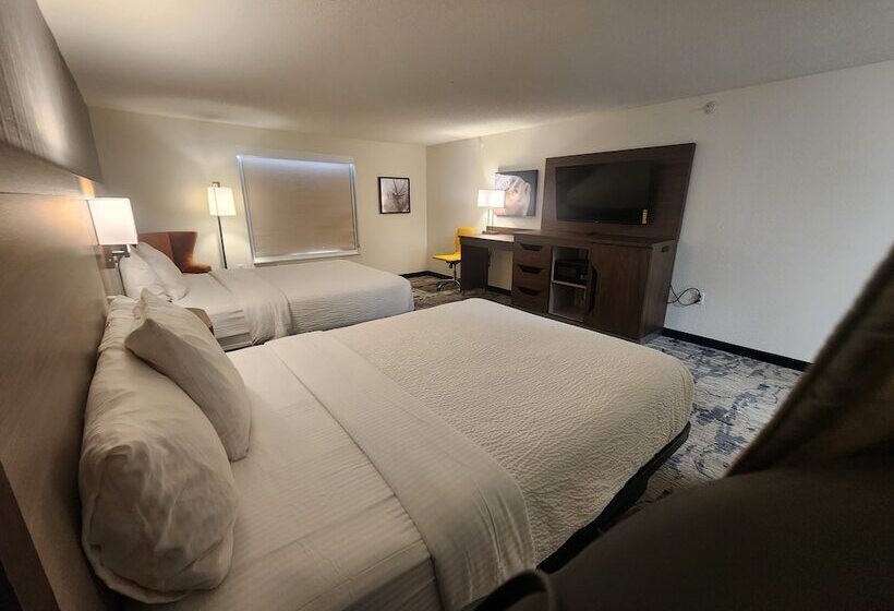 فندق La Quinta By Wyndham Milwaukee Sw New Berlin