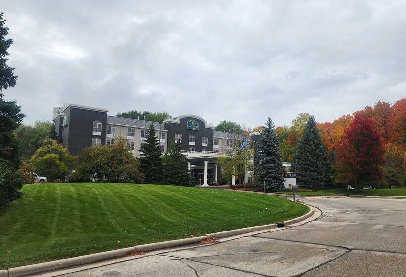 فندق La Quinta By Wyndham Milwaukee Sw New Berlin