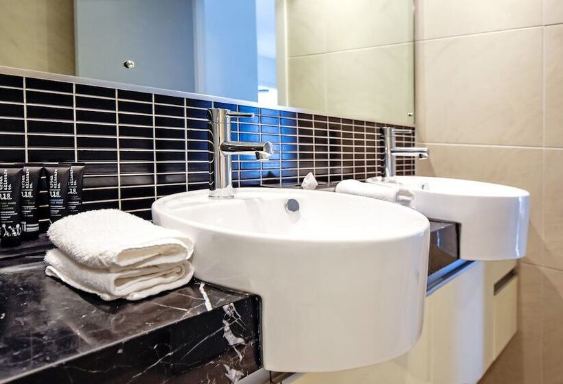 هتل Mantra Pandanas