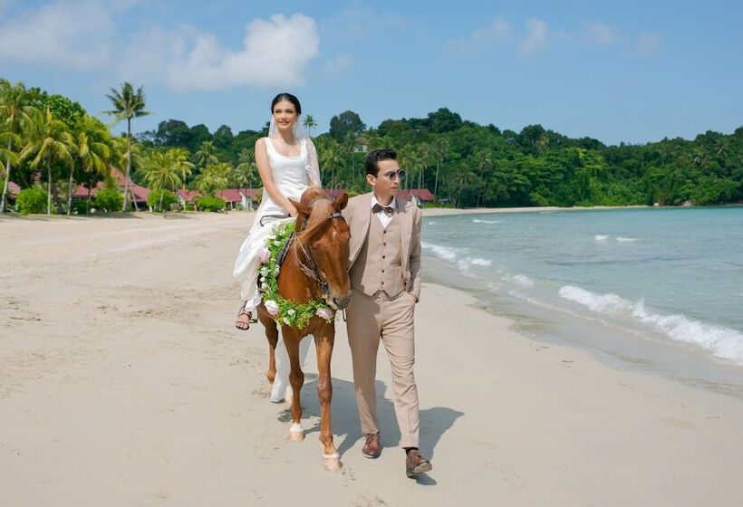 فندق Mayang Sari Beach Resort