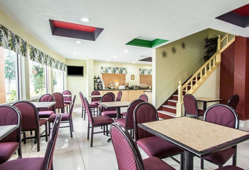 בית מלון כפרי Quality Inn Sarasota I75