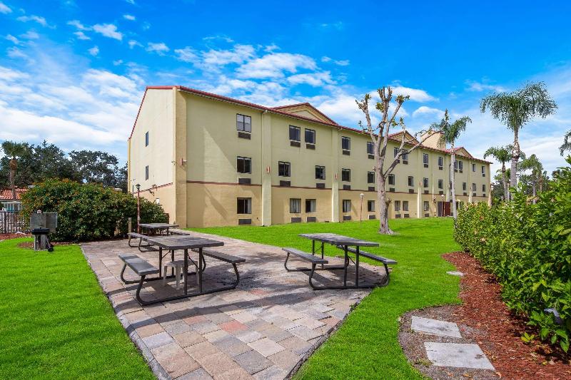 בית מלון כפרי Quality Inn Sarasota I75