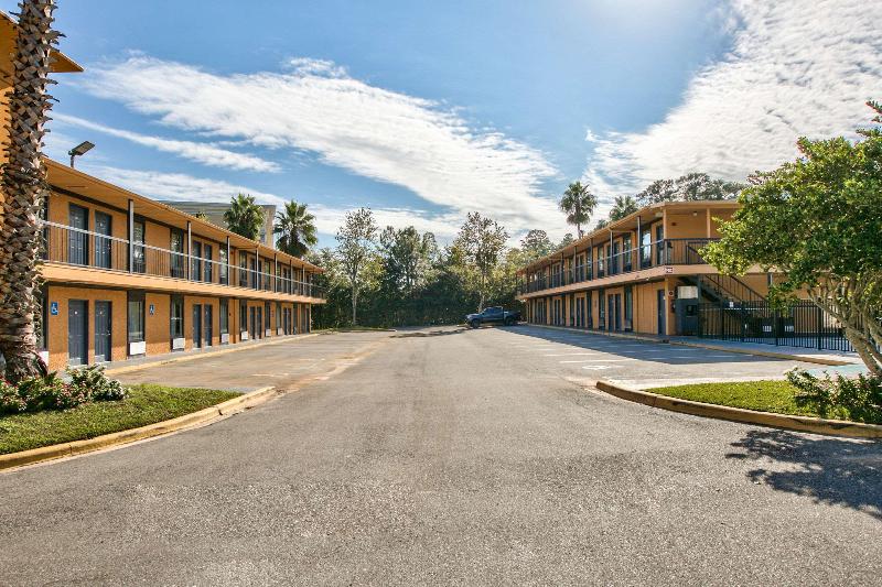 فندق Quality Inn Tallahassee Near University