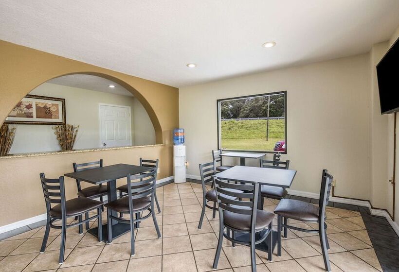 Отель Quality Inn White Springs Suwanee