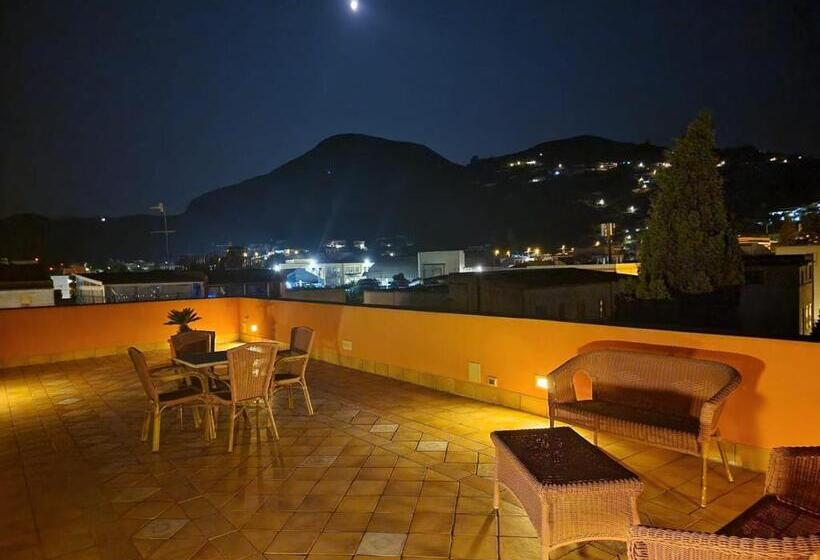 هتل Residence Alberghiero Eolie