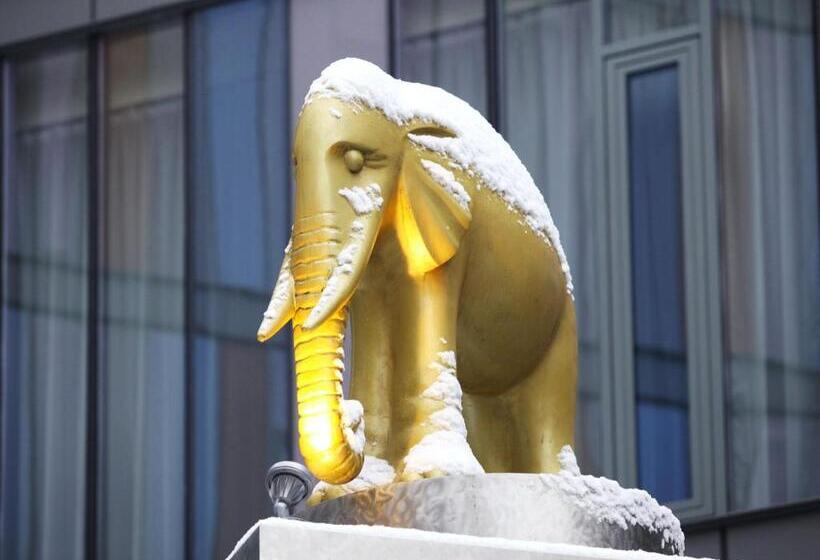 هتل Rixwell Elefant