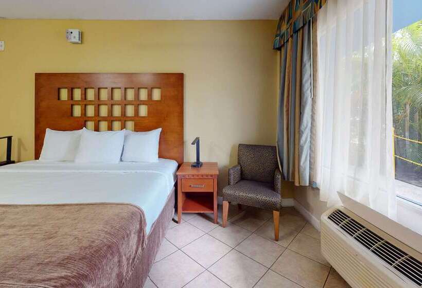 هتل Rodeway Inn & Suites Fort Lauderdale Airport & Cruise Port