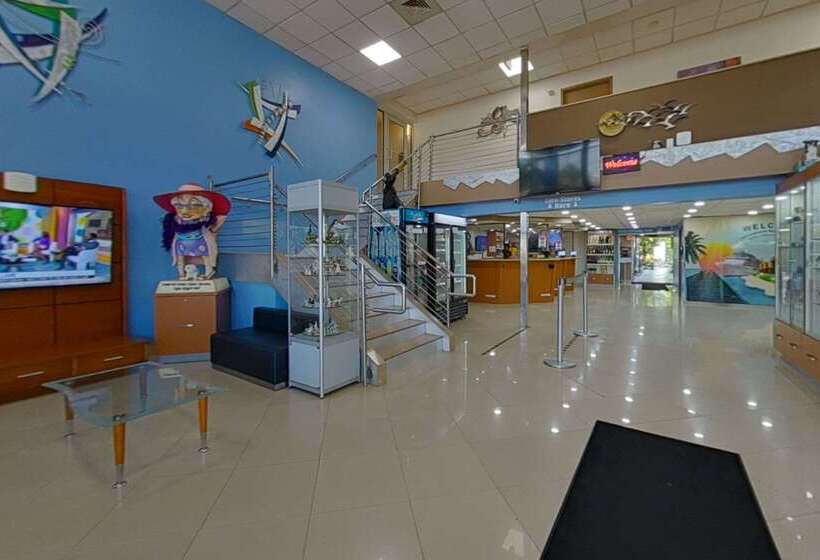 هتل Rodeway Inn & Suites Fort Lauderdale Airport & Cruise Port