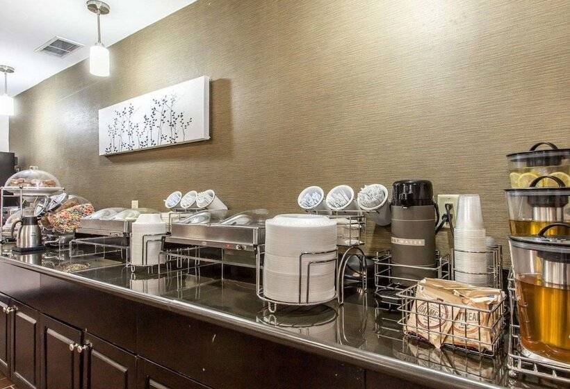 酒店 Sleep Inn & Suites Near I 90 And Ashtabula