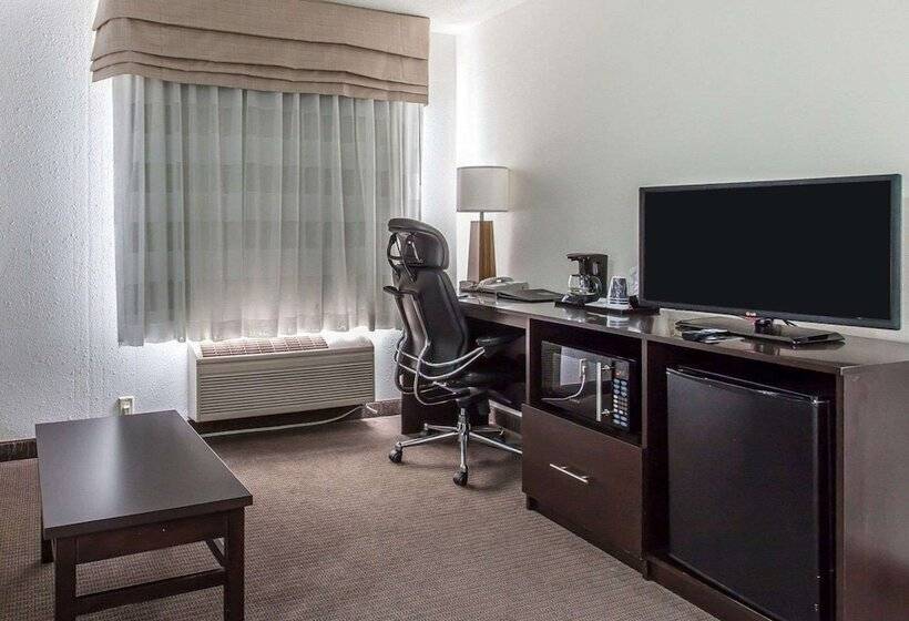 酒店 Sleep Inn & Suites Near I 90 And Ashtabula