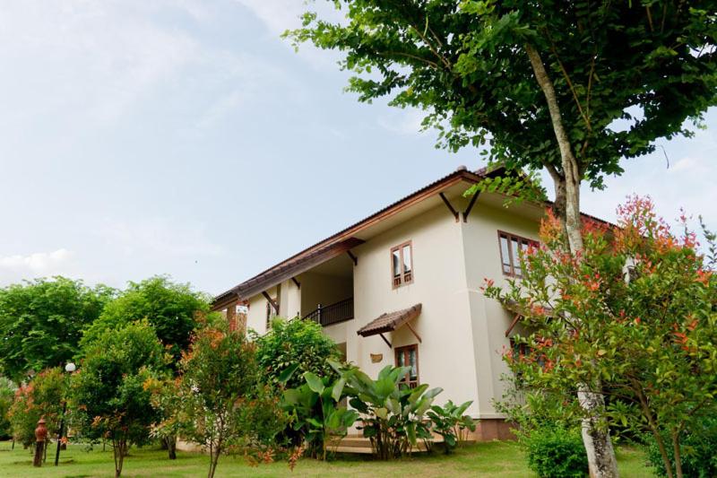 هتل Teak Garden Resort, Chiang Rai