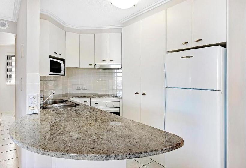 هتل Ultiqa Shearwater Resort