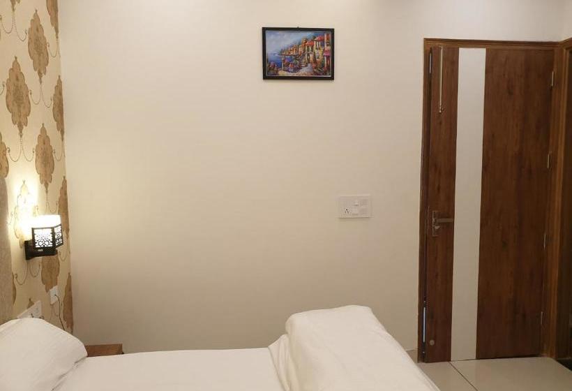 צימר Mahadev Residency