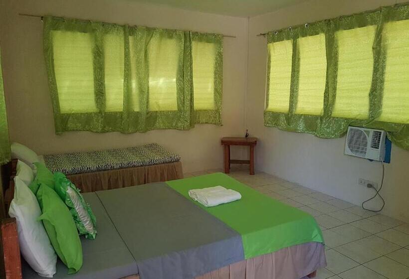 فندق Aglicay Beach Resort