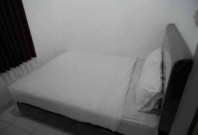 هتل Casa Feby Guest House