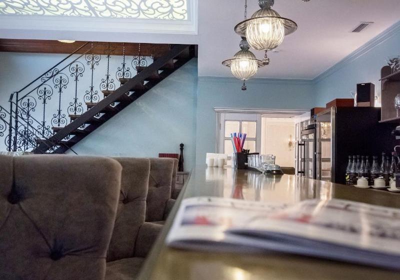 فندق Castle Estate Langendorf