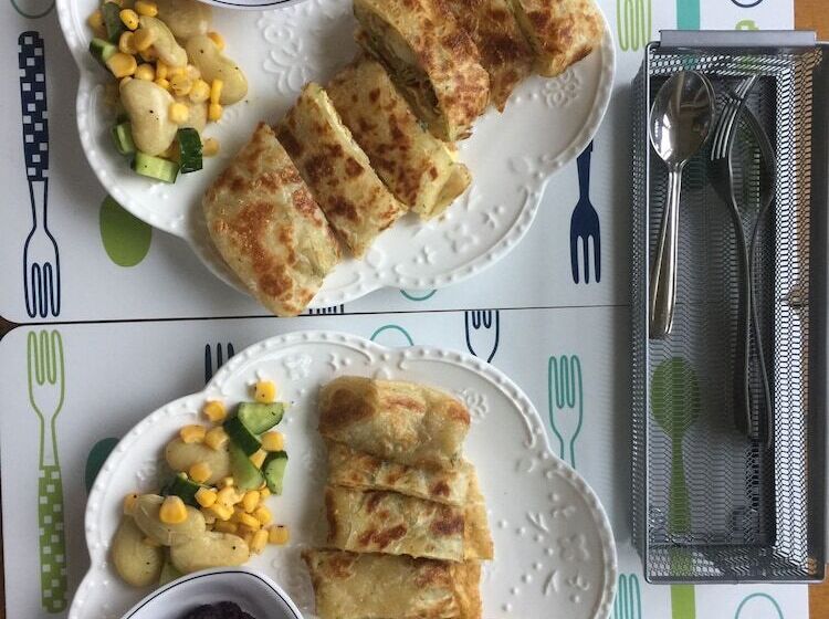 هتل Dan Dan House