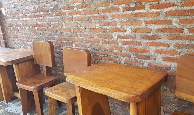 هتل De Prisha Janti