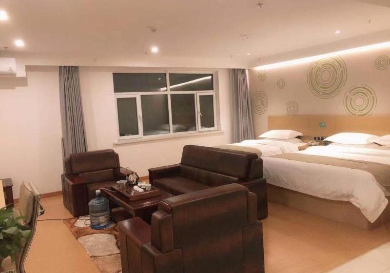 호텔 Greentree Inn Wulanchabu High Speed Railway Station Huaiyuan South Road Express