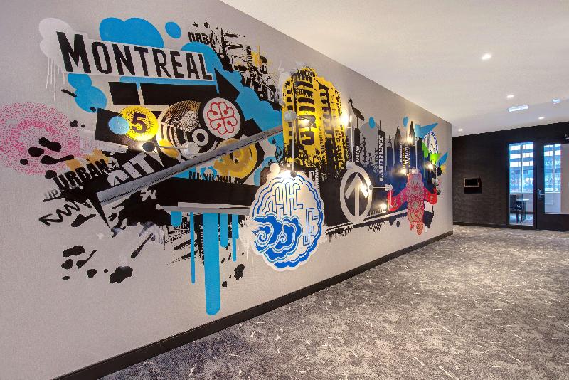 בית מלון כפרי Hampton Inn By Hilton Montreal Downtown