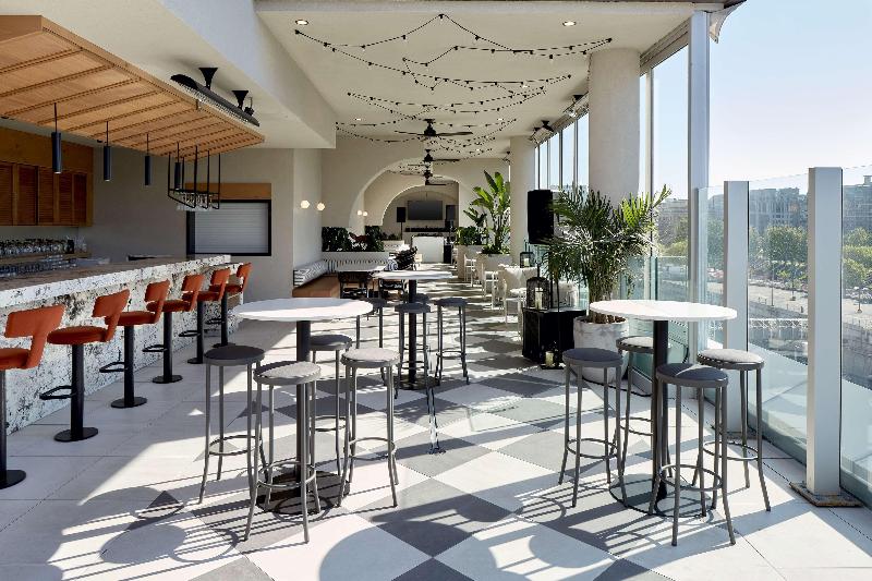 בית מלון כפרי Hampton Inn By Hilton Montreal Downtown