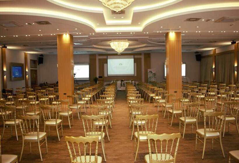 هتل Movenpick Resort And Spa Fruske Terme