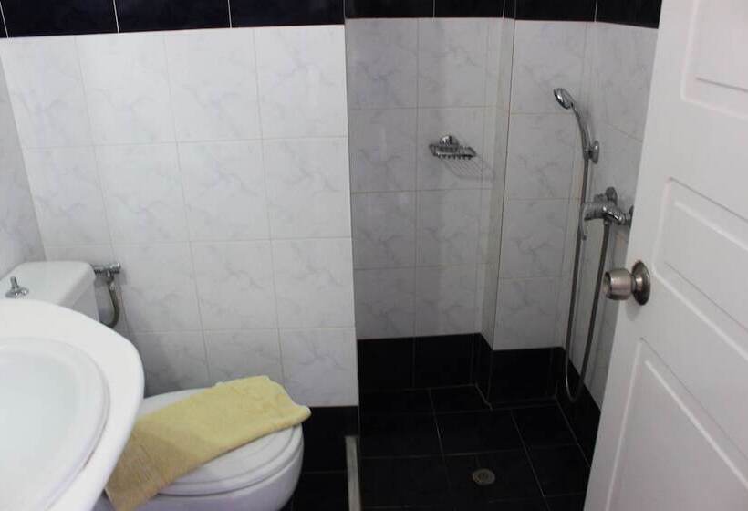 هتل Syros Holidays