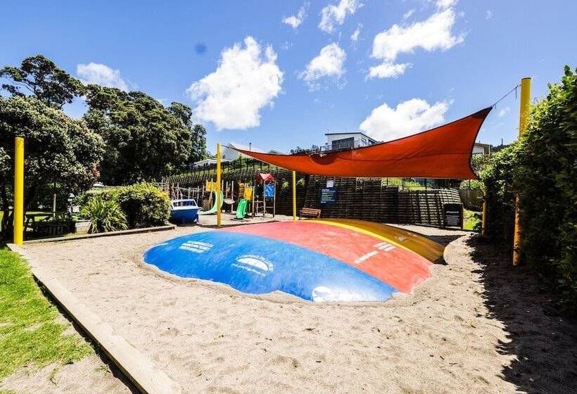 בית מלון כפרי Tasman Holiday Parks   Waihi Beach