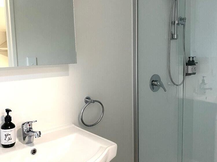 בית מלון כפרי Tasman Holiday Parks   Waihi Beach