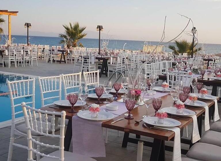 Ocean Hotel Resort