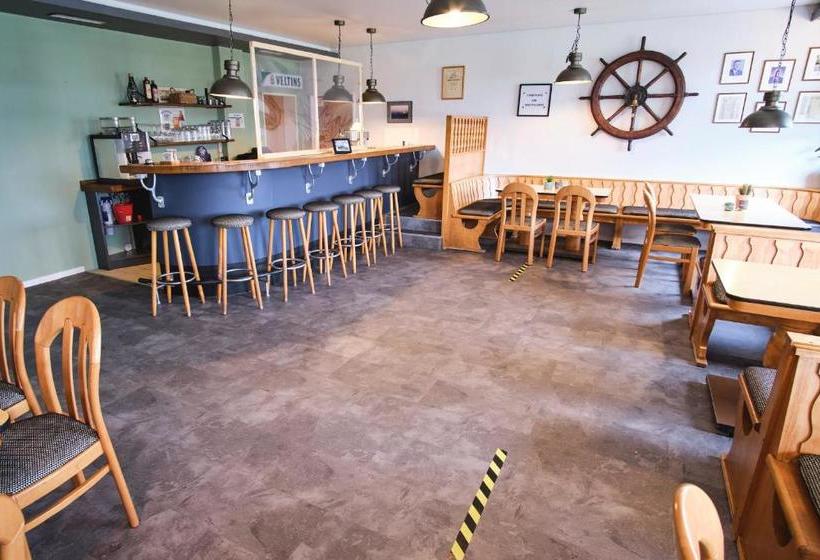 مبيت وإفطار Camping Am Bootshaus
