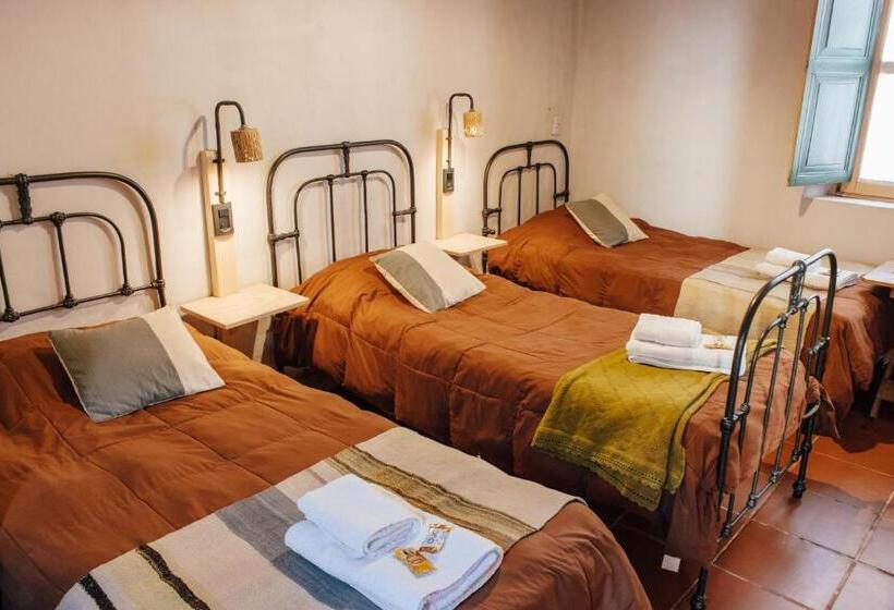 住宿加早餐  Casa De La Flia. Sánchez