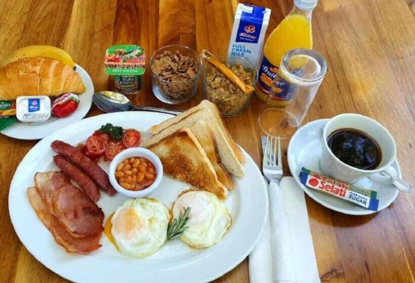 בית מלון כפרי Ivory Tusk Lodge