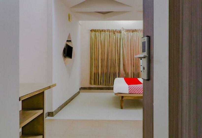 فندق Oyo 78939 Shambhavi Residency
